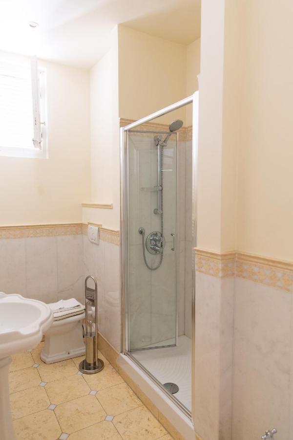 Classic 1Br Outside Ztl & 10 Min From Center Флоренція Екстер'єр фото