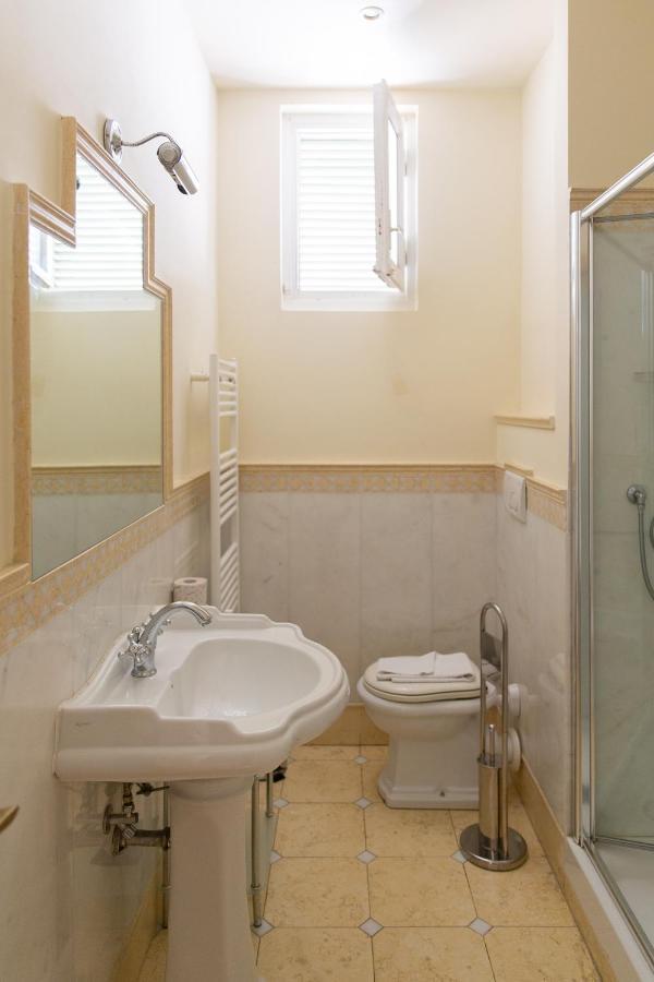 Classic 1Br Outside Ztl & 10 Min From Center Флоренція Екстер'єр фото